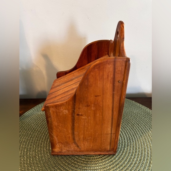 Antique Wall Salt Box Vintage Primitive Wood 9" Tall x 5" Wide x 4” Deep See Pic - Picture 4 of 11